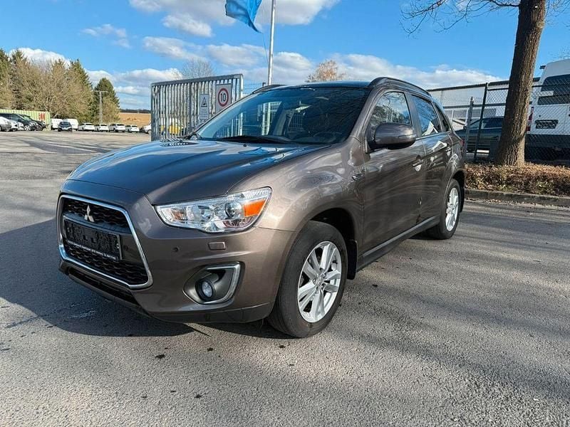 Gebraucht Mitsubishi ASX Intense 150 PS (110 kW) 2013 Braun SUV