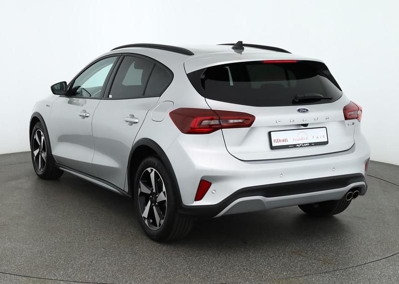 Gebraucht Ford Focus Active 125 PS (91 kW) 2023 Silber Limousine