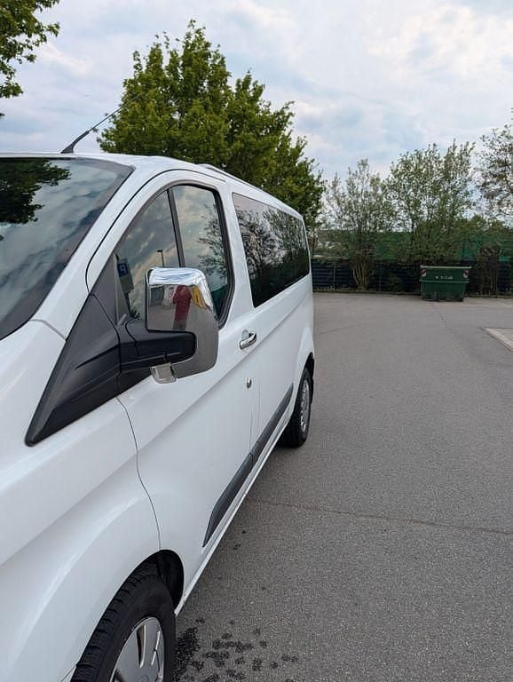 Second-hand Ford Transit Custom 155 CP (114 kW) 2013 Alb Monovolum