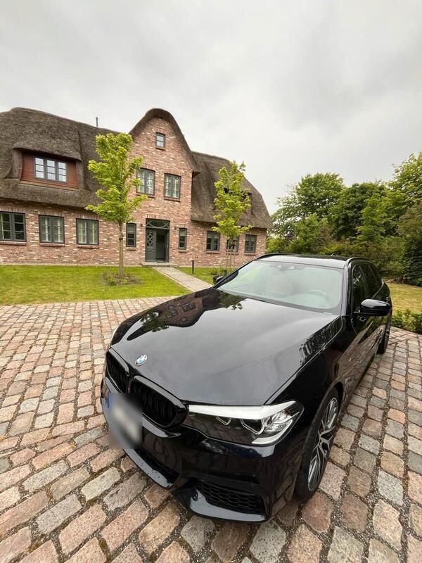 Schwarz Gebraucht 2018 BMW 530 Performance Kombi | 27.500 € (Fairer Preis) - Bild 1/4