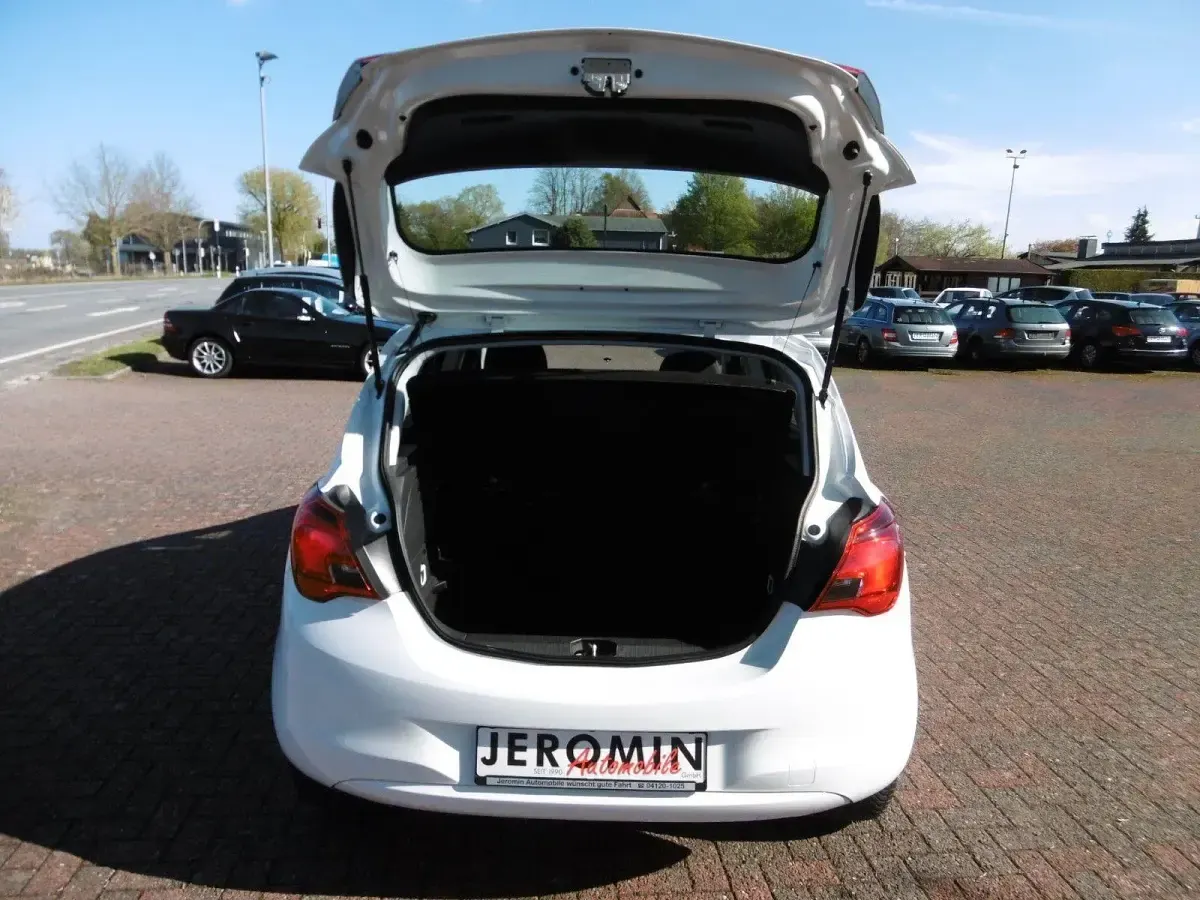 Używany Opel Corsa Selection 69 KM (50 kW) 2019 Biały Hatchback
