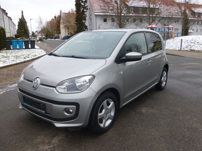 Silber Gebraucht 2013 VW up! high up! Kleinwagen | 5.999 € (Fairer Preis) - Bild 1/4
