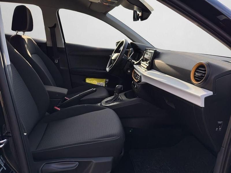 Gebraucht Seat Ibiza Style 116 PS (85 kW) 2024 Midnight schwarz metallic (metallic) Limousine