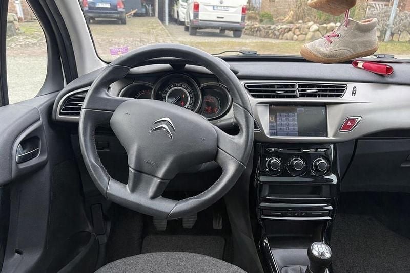 Gebraucht Citroën C3 82 PS (60 kW) 2016 Weiß Limousine