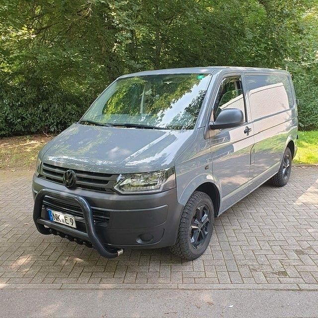 Grau Gebraucht 2013 VW T5 Van | 15.300 € (Fairer Preis) - Bild 1/4