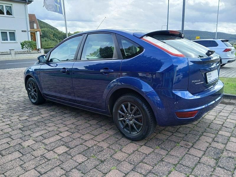 Gebraucht Ford Focus Style 101 PS (74 kW) 2009 Blau Limousine