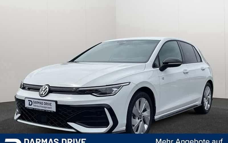 Weiß Gebraucht 2024 VW Golf VIII R-line Limousine | 28.690 € (Superpreis) - Bild 1/4