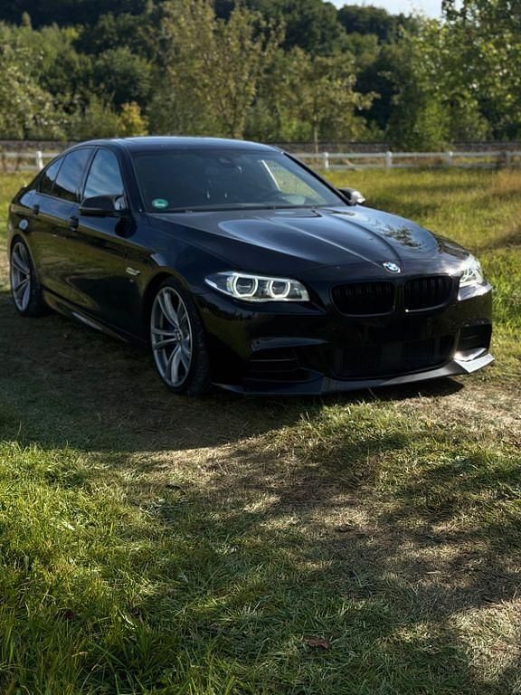 Schwarz Gebraucht 2014 BMW 550 Competition Edition Limousine | 31.000 € (Teuer) - Bild 1/4