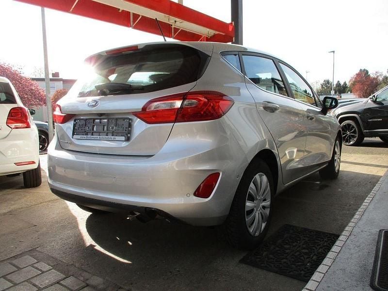 Gebraucht Ford Fiesta Titanium 101 PS (74 kW) 2018 Silber Kleinwagen