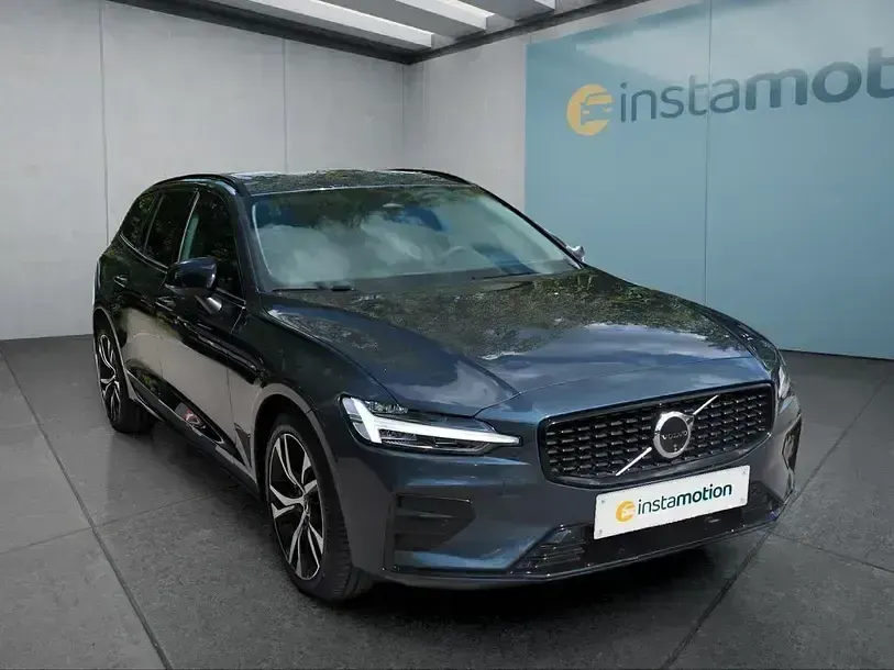 Gebraucht Volvo V60 Plus 197 PS (144 kW) 2025 Blau Kombi