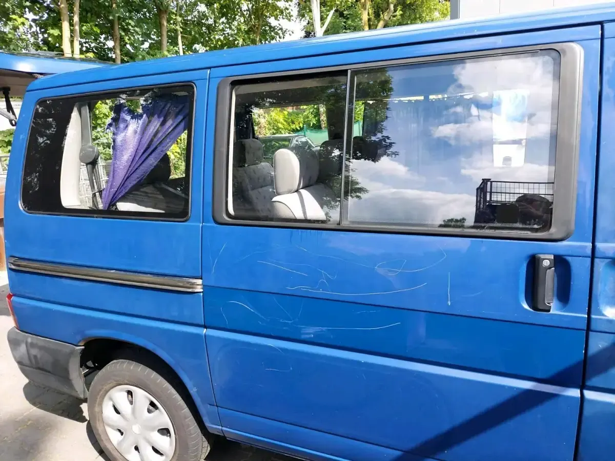 Gebraucht VW T4 102 PS (75 kW) 1998 Andere farben Van