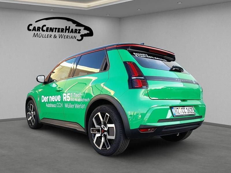 Gebraucht Renault 5 E-Tech Komfort 110 kW (150 PS) 2024 Grün Limousine