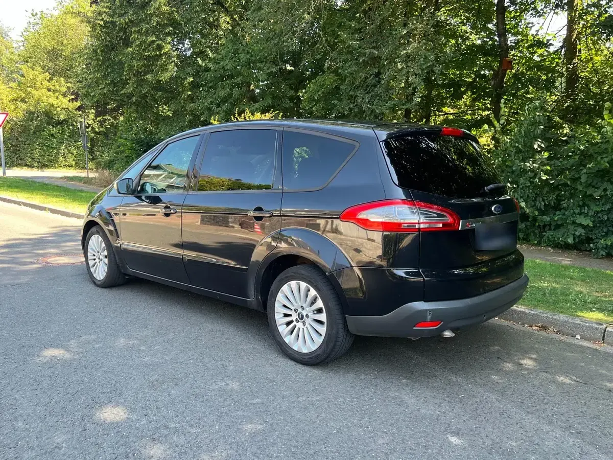 Gebraucht Ford S-MAX S 140 PS (102 kW) 2011 Schwarz Van / Kleinbus
