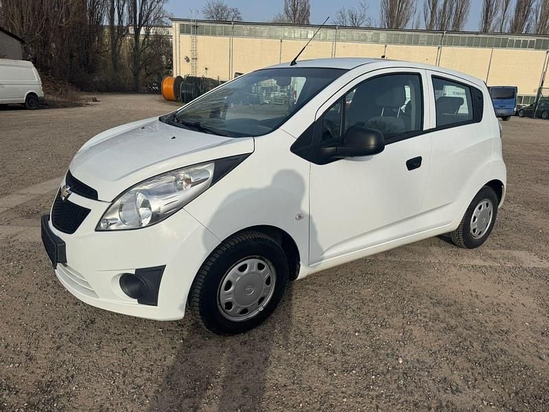 Gebraucht Chevrolet Spark 68 PS (50 kW) 2012 Weiß Kleinwagen