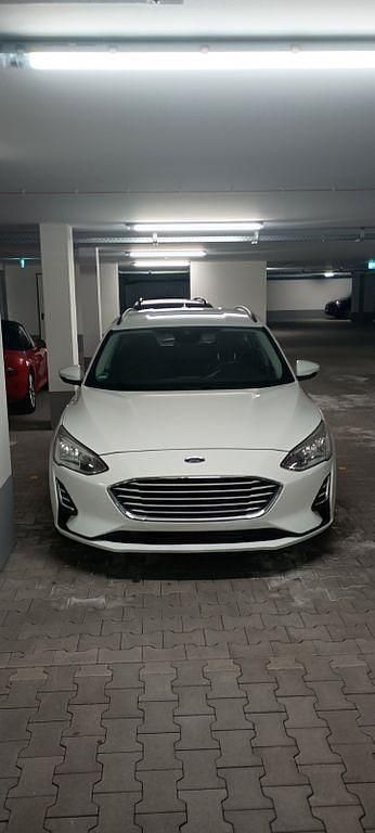 Gebraucht Ford Focus Trend 86 PS (63 kW) 2019 Weiß Limousine