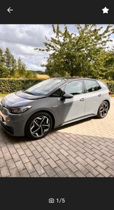 Grau Gebraucht 2022 VW ID.3 Pro Kleinwagen | 26.990 € (Etwas zu teuer) - Bild 1/4