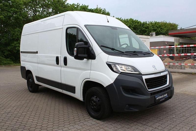 Gebraucht Peugeot Boxer Avantage 131 PS (96 kW) 2017 Weiß Van