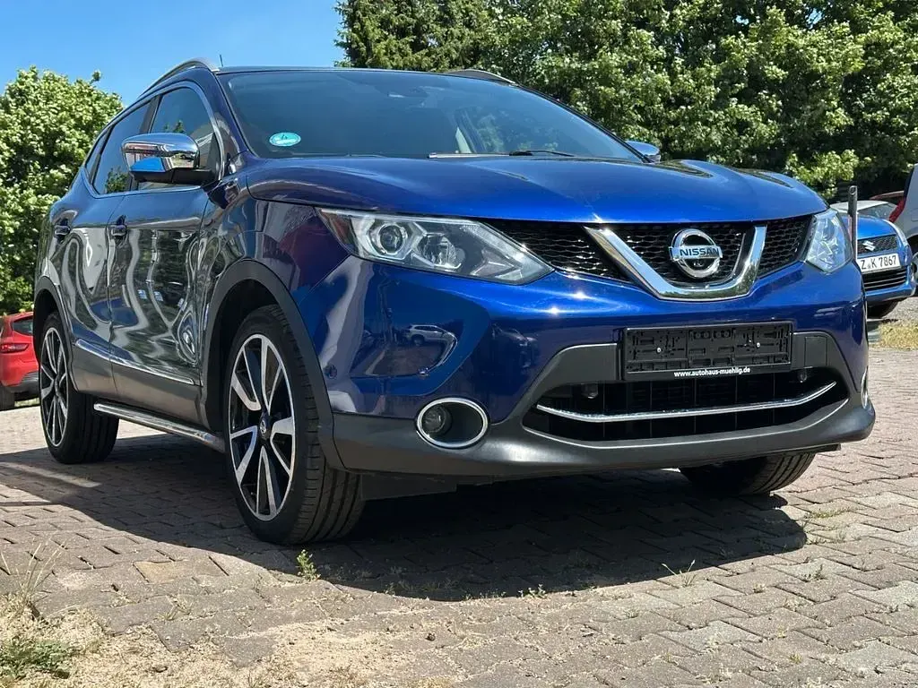Gebraucht Nissan Qashqai Tekna 163 PS (119 kW) 2015 Blau SUV
