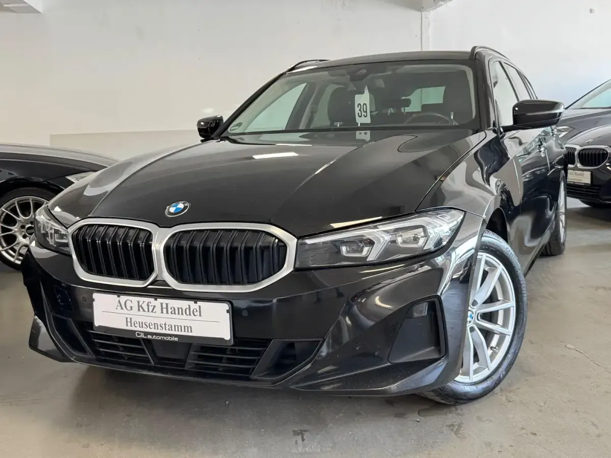 Gebraucht BMW 318 Shadowline 150 PS (110 kW) 2023 Schwarz Kombi
