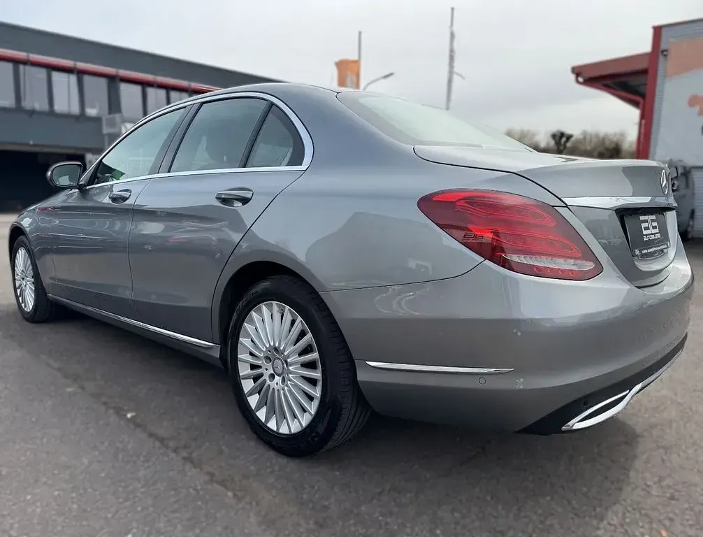 Gebraucht Mercedes C200 184 PS (135 kW) 2014 Silber Limousine