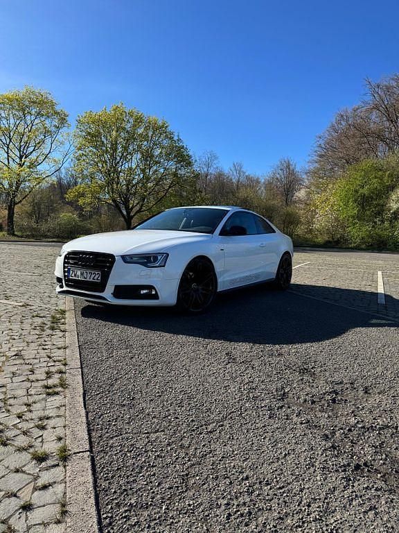 Gebraucht Audi A5 Competition 177 PS (130 kW) 2013 Weiß Coupé