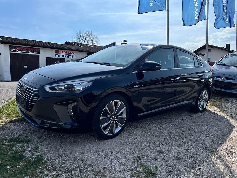 Gebraucht Hyundai Ioniq Style 105 PS (77 kW) 2018 Schwarz Kleinwagen