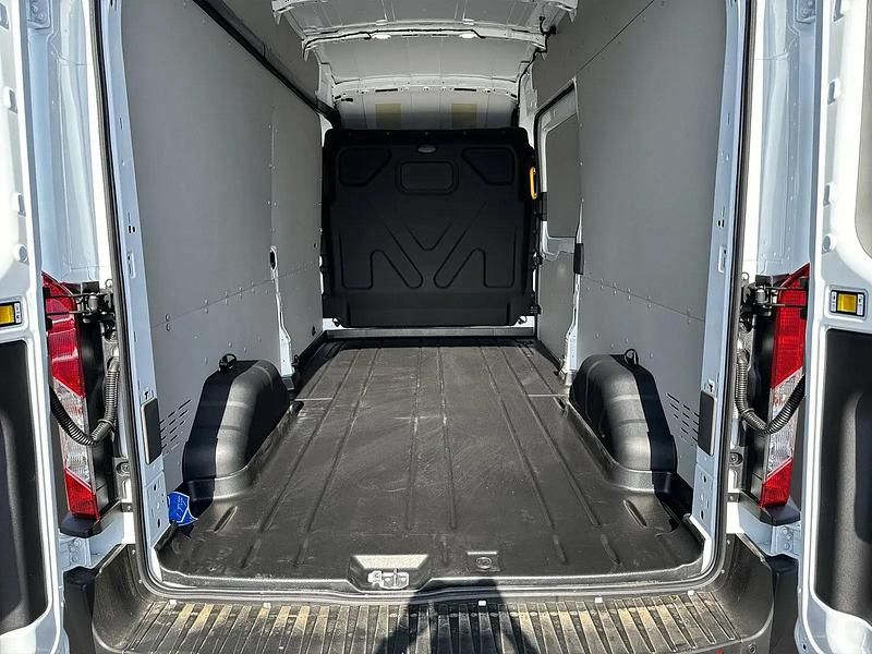 Gebraucht Ford Transit Trend 131 PS (96 kW) 2025 Andere Van