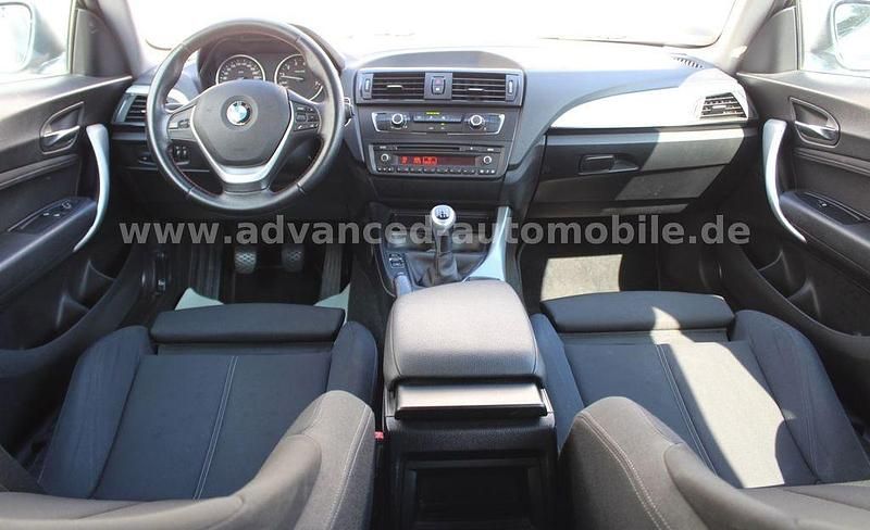 Gebraucht BMW 116 Sport Line 136 PS (100 kW) 2012 Schwarz Kleinwagen
