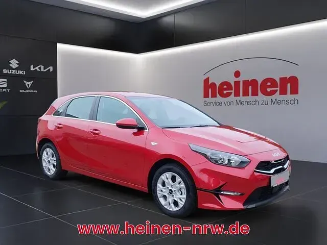 Gebraucht Kia Ceed 99 PS (72 kW) 2024 Rot Kleinwagen