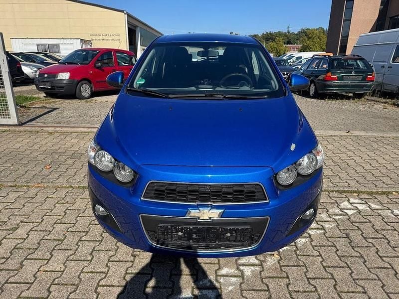 Blau Gebraucht 2013 Chevrolet Aveo LTZ Kleinwagen | 2.699 € (Fairer Preis) - Bild 1/4