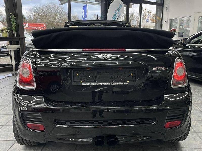 Gebraucht Mini John Cooper Works Cabriolet 211 PS (155 kW) 2010 Midnight black metallic Cabrio