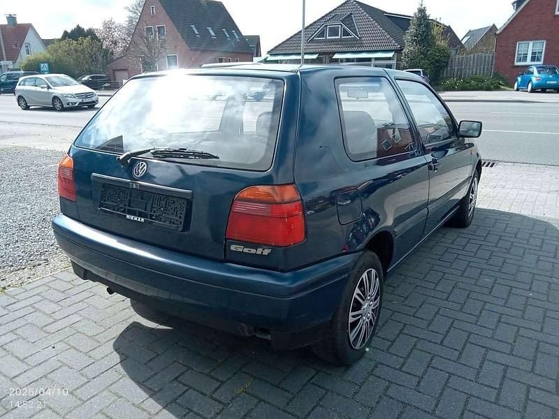 Second-hand VW Golf 75 CP (55 kW) 1996 Albastru Coupe