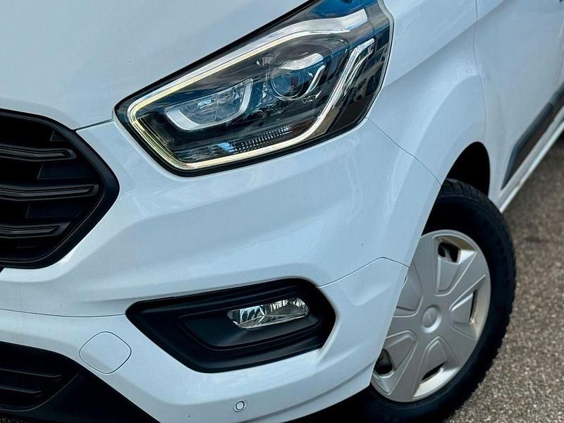 Gebraucht Ford Transit Custom Trend 170 PS (125 kW) 2021 Weiß Van / Kleinbus