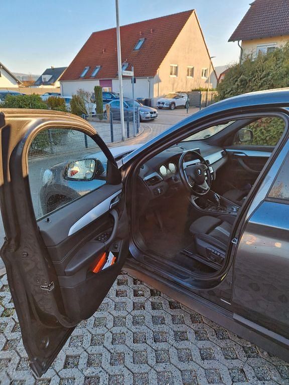 Gebraucht BMW X1 Advantage 190 PS (139 kW) 2018 Grau SUV