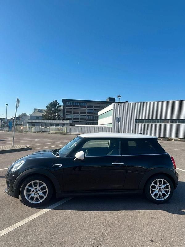 Gebraucht Mini Cooper 136 PS (100 kW) 2015 Schwarz Kleinwagen