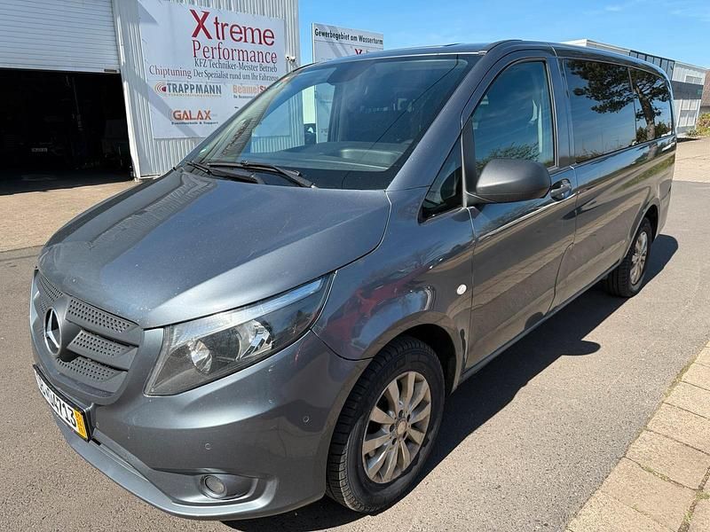 Second-hand Mercedes Vito 163 CP (119 kW) 2017 Gri Van