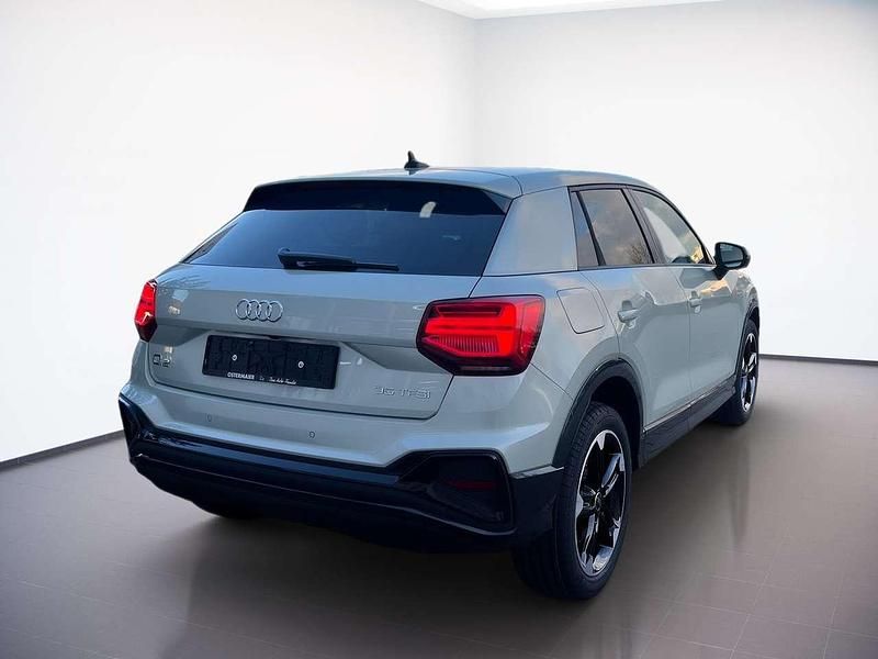 Nowe Audi Q2 S-Line 150 KM (110 kW) 2025 Srebrny SUV