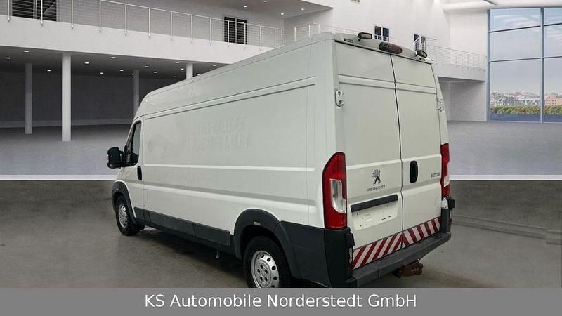 Gebraucht Peugeot Boxer 150 PS (110 kW) 2017 Weiß Van