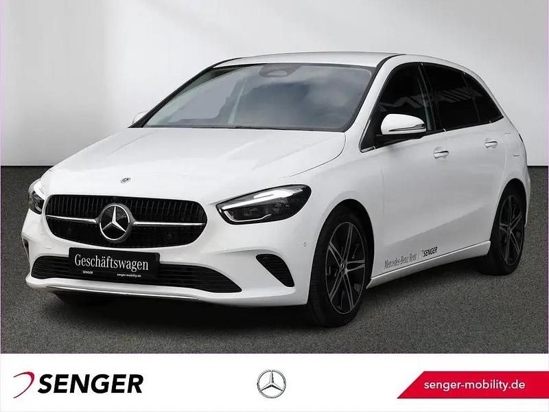 Weiß Gebraucht 2025 Mercedes B200 Progressive Van / Kleinbus | 35.780 € (Teuer) - Bild 1/1