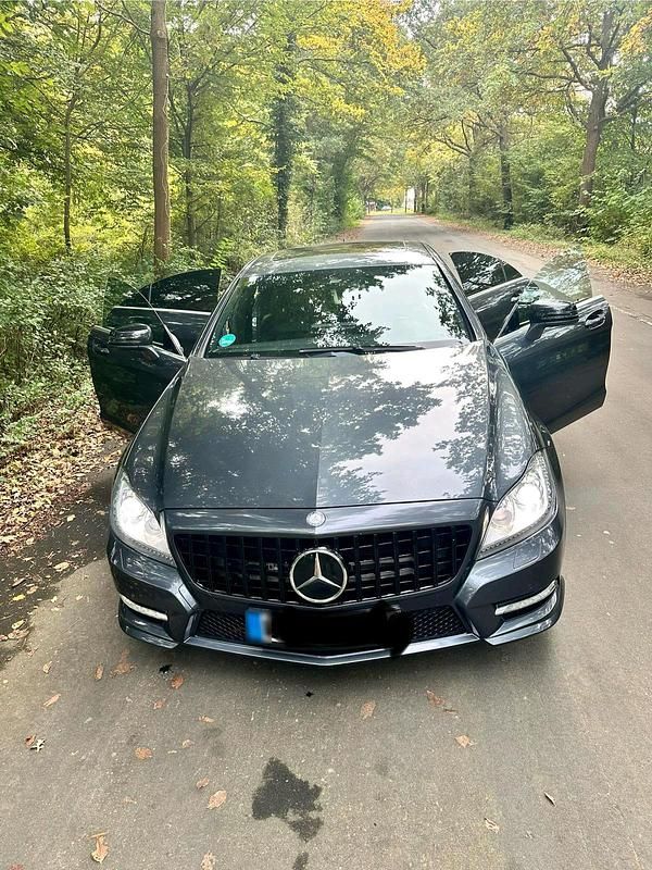 Gebraucht Mercedes CLS350 306 PS (225 kW) 2011 Grau Limousine