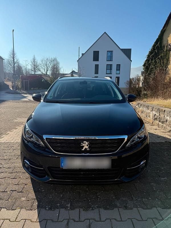 Schwarz Gebraucht 2021 Peugeot 308 Style Kombi | 14.300 € (Superpreis) - Bild 1/4