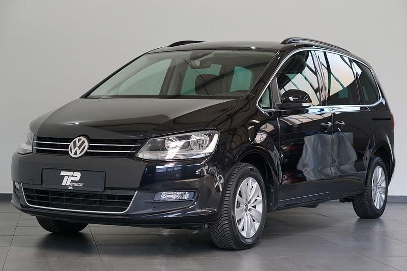 Gebraucht VW Sharan Comfortline 150 PS (110 kW) 2019 Schwarz Van / Kleinbus