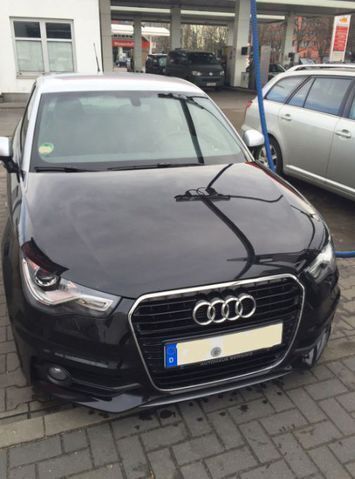 Gebraucht Audi A1 Sportback S-Line 185 PS (136 kW) 2012 Schwarz metallic Kleinwagen