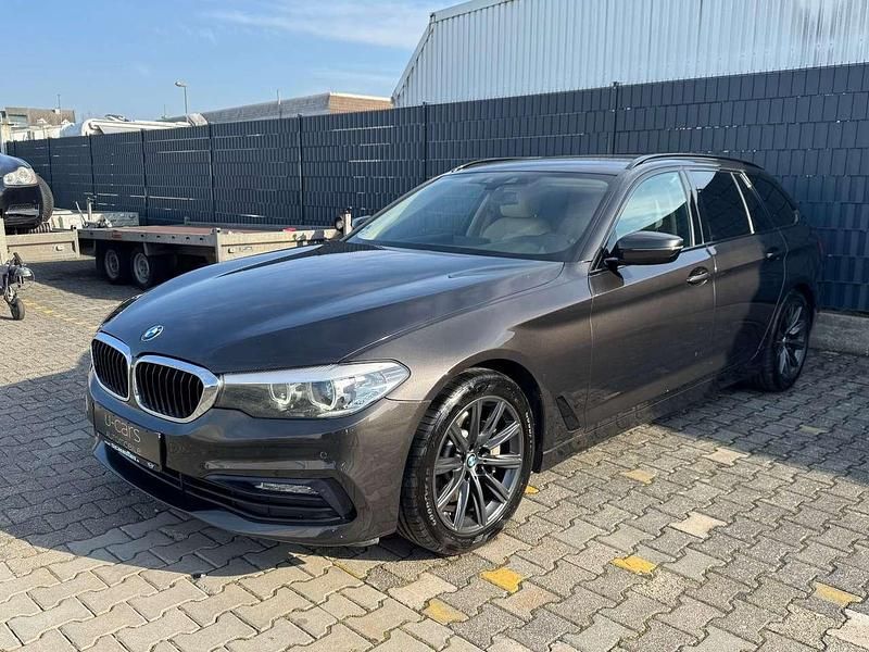 Jatoba metallic Gebraucht 2017 BMW 530 Sport Line Kombi | 19.500 € (Guter Preis) - Bild 1/4