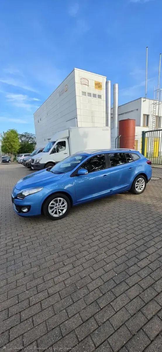 Gebraucht Renault Mégane GrandTour 116 PS (85 kW) 2013 Blau Kombi