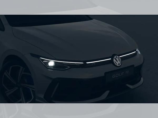 Neu VW Golf VIII R 333 PS (244 kW) 2025 Weiß (pure white) Kombi