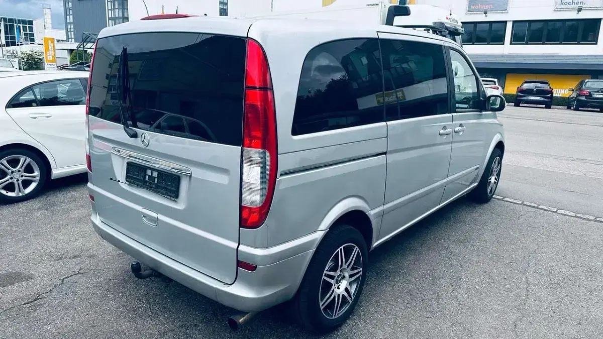 Gebraucht Mercedes Viano 150 PS (110 kW) 2004 Grau Van / Kleinbus