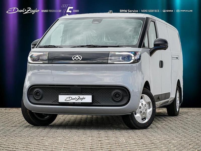 Grau Neu 2025 Maxus eDeliver 5 Van | 41.990 € - Bild 1/4