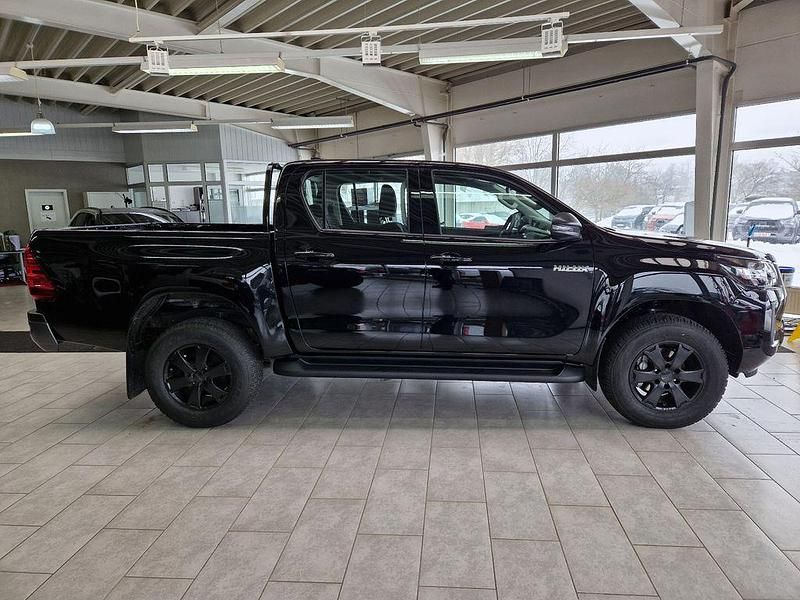 Neu Toyota HiLux 204 PS (150 kW) 2026 Schwarz Abholung