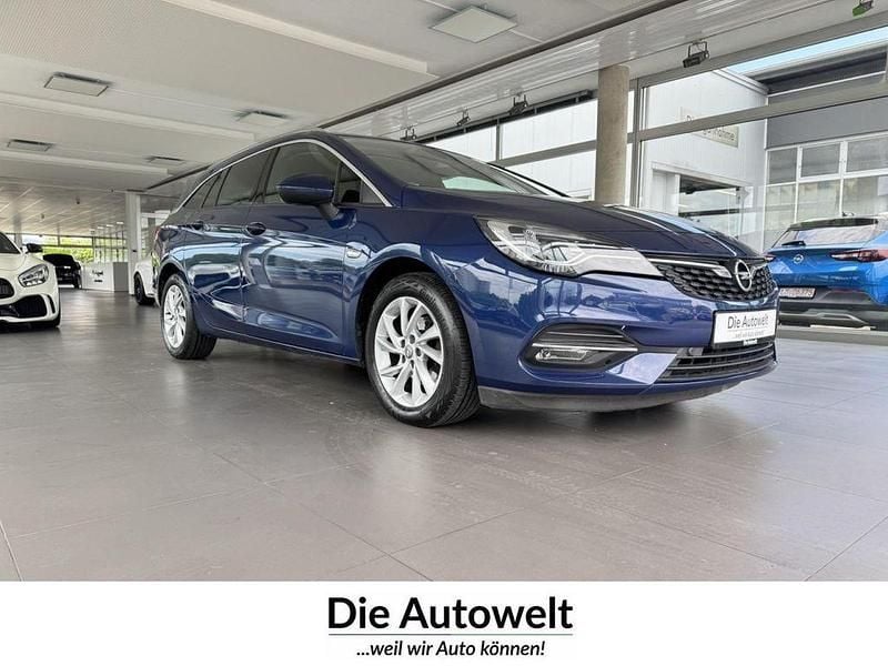 Nautic blau Gebraucht 2021 Opel Astra Elegance Kombi | 11.998 € (Teuer) - Bild 1/4